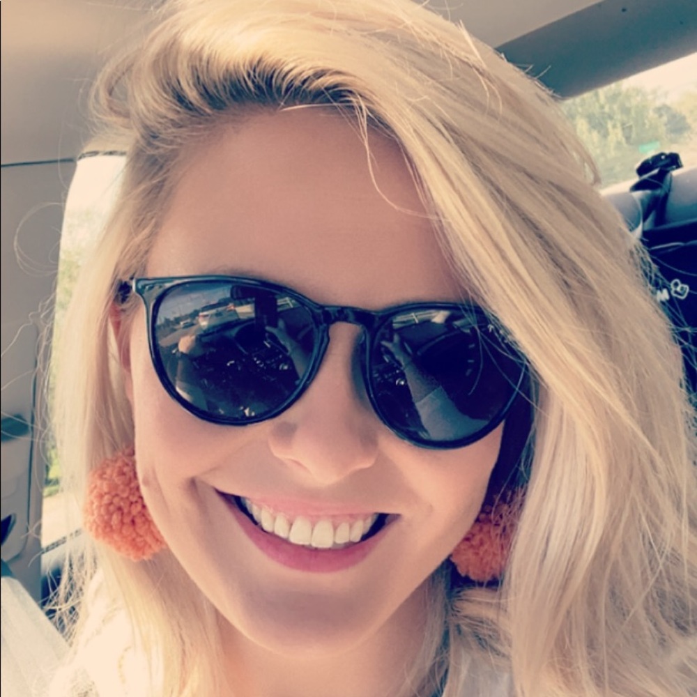 Meet your Posher, Erin